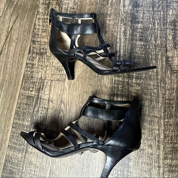 Nine West Black Sandal - Picture 12 of 13